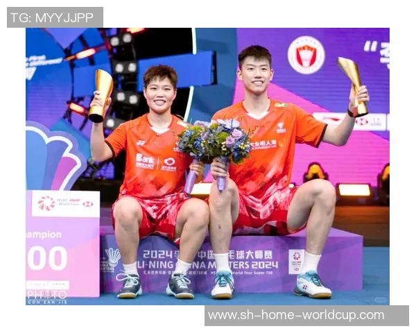 重庆羽毛球队在大师赛中的战术分析与表现评估 重庆羽毛球队在大师赛中的战术分析与表现评估